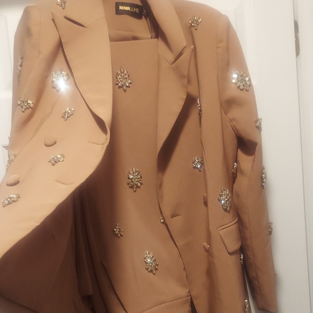 Fashion Nova Tan Embellished Blazer - Picture 7 of 8